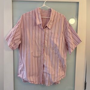 Aritzia Women’s Pink Vertical-Stripe Short-Sleeve Button-Down Shirt